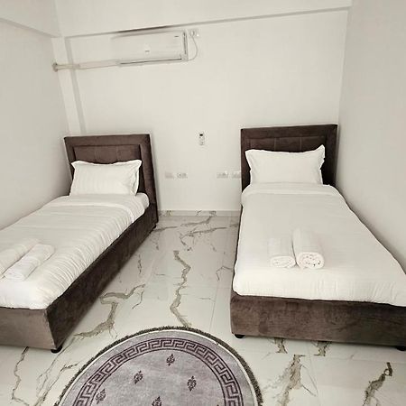 Ulliri Apartman Tirana Kültér fotó